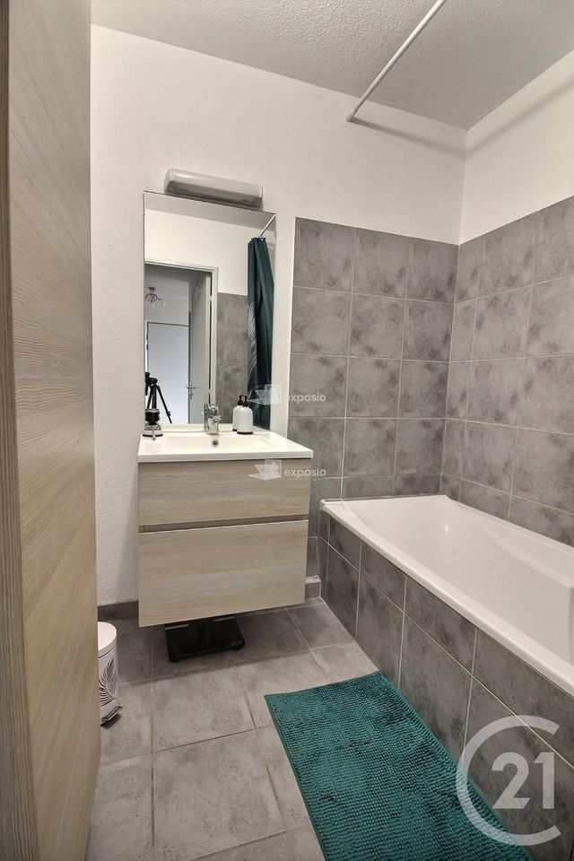 Appartement F3 à vendre - 3 pièces - 74.0 m2 - CANET EN ROUSSILLON - 66 - LANGUEDOC-ROUSSILLON - Century 21 Villa Canédo